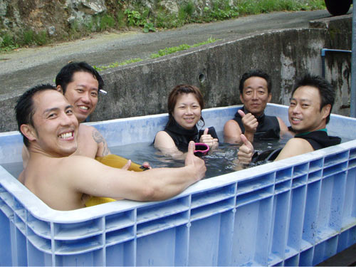 お風呂で再会、櫻井さん・西田さんチーム