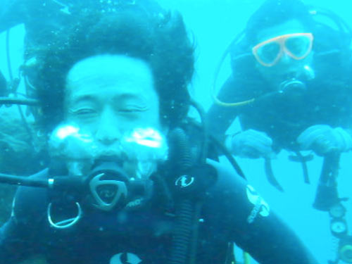 何故か後ろにN野さんが…