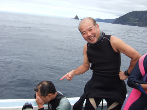 二日酔でへろへろの鈴木さん