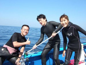 鈴木さん（足袋）＆掃除中の仁平さん